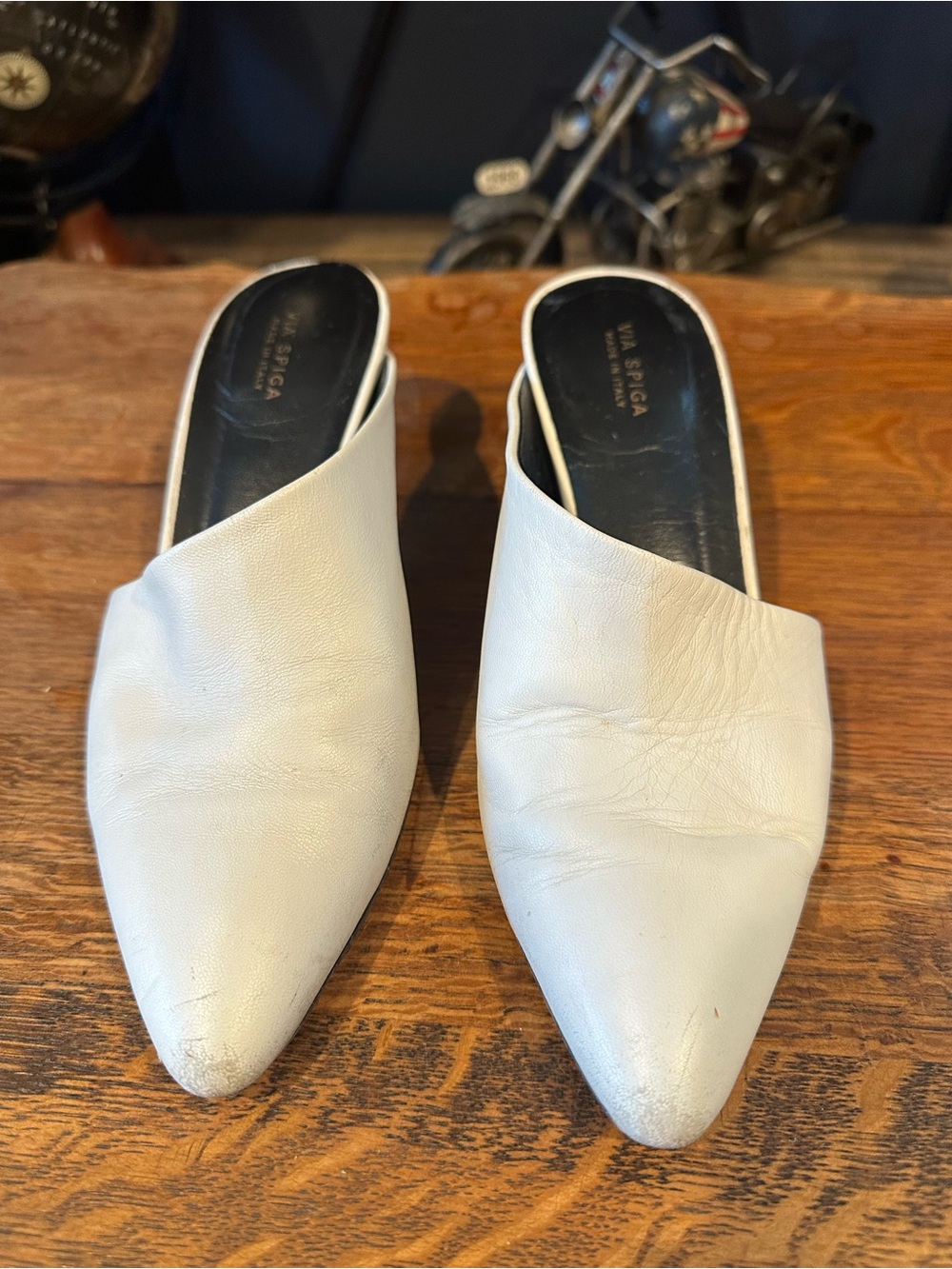 Via Spiga White Pointed Leather Slide Mules